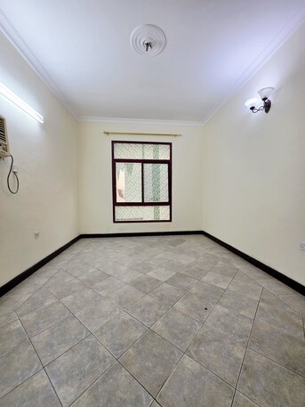 Hoora, Apartments/Houses, BHD 220/month,  2 BR,  - Balcony - Semi Furnished 2 BHK Family Flat With Ewa 220 BD Hoora