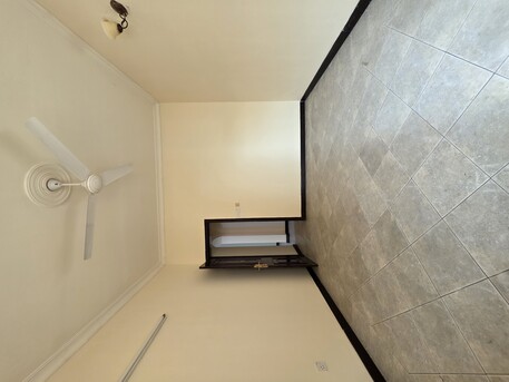 Hoora, Apartments/Houses, BHD 200/month,  2 BR,  - Semi Furnished 2 BHK Family Flat With Ewa 200 BD Hoora