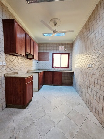 Hoora, Apartments/Houses, BHD 200/month,  2 BR,  - Semi Furnished 2 BHK Family Flat With Ewa 200 BD Hoora