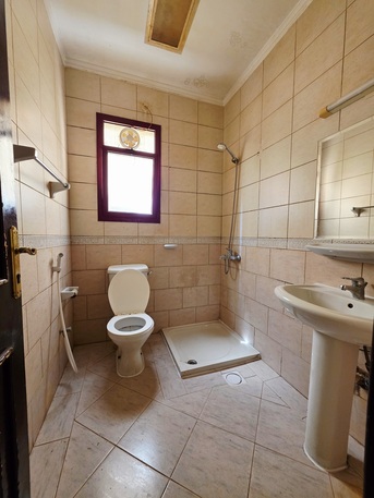 Hoora, Apartments/Houses, BHD 200/month,  2 BR,  - Semi Furnished 2 BHK Family Flat With Ewa 200 BD Hoora