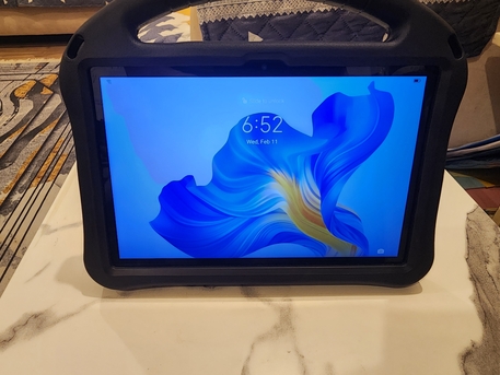 Jeddah, Tablet Computers, SAR 420,  Tablet Honor Pad X8 - Perfect Condition Used