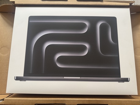 Riyadh, Electronics, SAR 11200,  Apple MacBook Pro Retina XDR Laptop