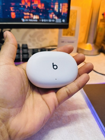 Manama, Mobile Phones, BHD 28,  Beats Studio Buds In Ear True Wireless Earbuds White Noise Cancellation