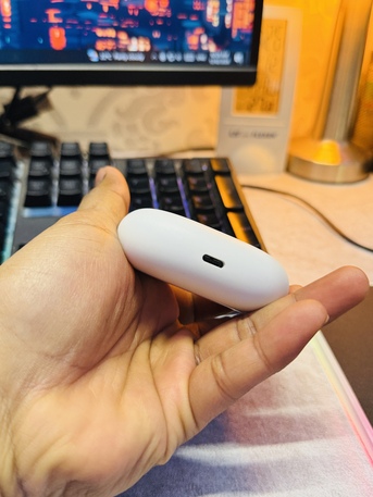 Manama, Mobile Phones, BHD 28,  Beats Studio Buds In Ear True Wireless Earbuds White Noise Cancellation