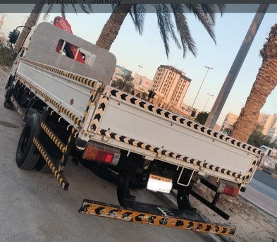 Manama, Vehicles, Cars & Trucks , Autobianchi Bianchina,  2016,  Manual,  115000 KM,   Hino ( Six Wheel With Crane )