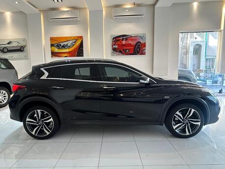 East Riffa, Vehicles, Cars & Trucks , BHD 4800,  Infiniti QX30,  2018,  Automatic,  80000 KM,   AWD MODEL  FOR SALE