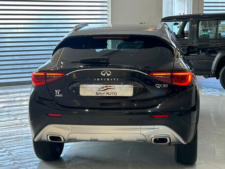 East Riffa, Vehicles, Cars & Trucks , BHD 4800,  Infiniti QX30,  2018,  Automatic,  80000 KM,   AWD MODEL  FOR SALE