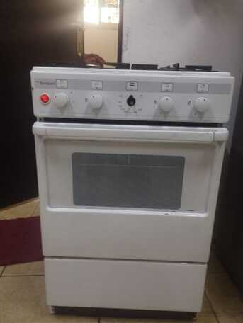 Al Batha, Household Items, SAR 700,  BOMPANI ELECTRIC OVEN + GAS BURNERS