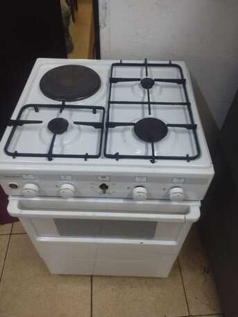 Al Batha, Household Items, SAR 700,  BOMPANI ELECTRIC OVEN + GAS BURNERS