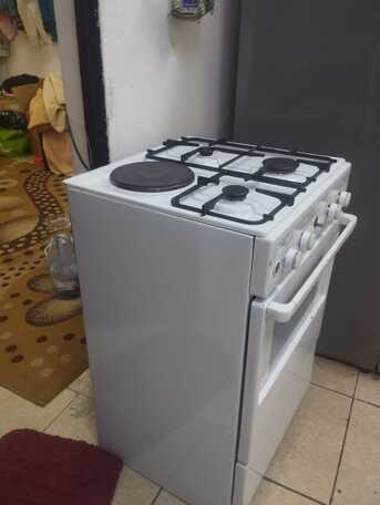 Al Batha, Household Items, SAR 700,  BOMPANI ELECTRIC OVEN + GAS BURNERS
