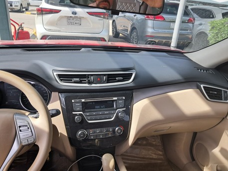 Khobar, Vehicles, Cars & Trucks , SAR 41000,  Nissan X-Trail,  2016,  Automatic,  147800 KM,  , 7 Seat, Low Odometer, No Damage, Not Used In Desert