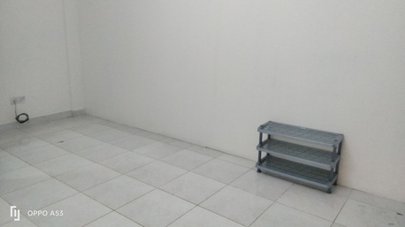 Manama, Apartments/Houses, BHD 160/month,  1 BR,  Semi Furnished 1 Bedroom Flat For Rent In Manama ( Including Electricity)