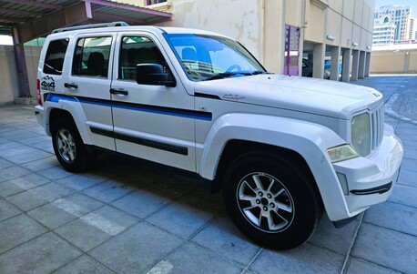 Hoora, Vehicles, Cars & Trucks , BHD 2150,  Jeep Grand Cherokee Limited,  2012,  Automatic,  146000 KM,  Jeep Cherokee Liberty  Run Only 146,000 Km Excellent Condition