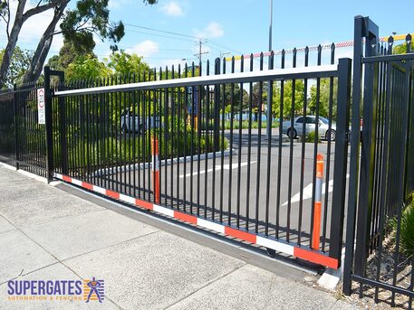 Sydney, Construction, Hamptons Style Fencing In Australia