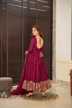 Jaipur, Clothing & Accessories, INR 7500,  Shop Maroon Silk Suit Set With Organza Dupatta