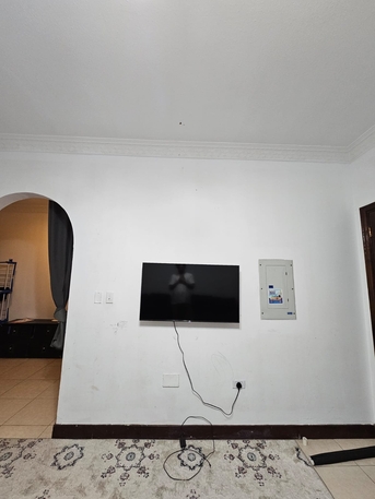 Jubail, Appliances, SAR 700,  Smart TV