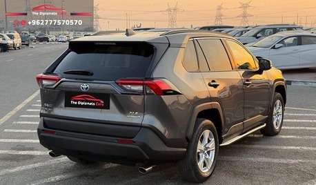 Amman, Vehicles, Cars & Trucks , JOD 17500,  Toyota RAV4 Hybrid,  2021,  Automatic,  60000 KM,  Duty Free Toyota RAV4 XLE Hybrid