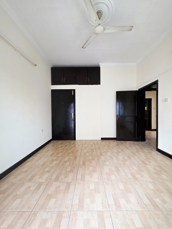 Hoora, Apartments/Houses, BHD 165/month,  2 BR,  UN Furnished Spacious 2 BHK Family Flat Without Ewa @165/BD Hoora