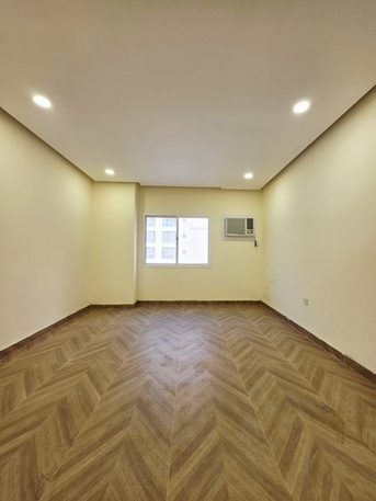 Hoora, Apartments/Houses, BHD 180/month,  2 BR,  Semi Furnished 2 BHK Family Flat With Ewa @180/BD Hoora