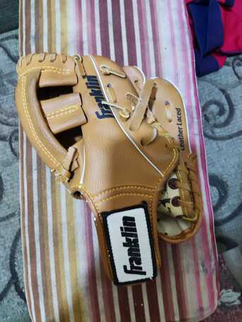 Makkah, Free Items, House Hold Items On Through Away Price