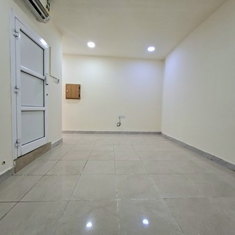 Segaya, Apartments/Houses, BHD 150/month,  Studio,  Semi Furnished Bright Studio With Unlimited Ewa In Segaya,Neat & Clean Flat @ 35547951