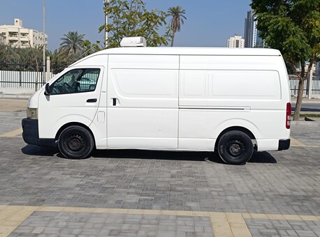 Riffa, Vehicles, Cars & Trucks , BHD 3600,  TOYOTA HIACE CHILLER VAN,  2010,  Manual,  257000 KM,  CHILLER VAN