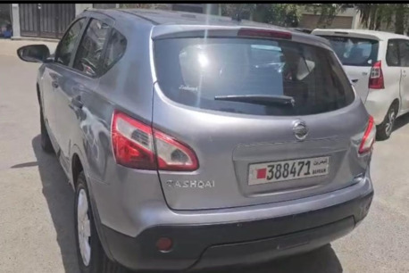Jidhafs, Vehicles, Cars & Trucks , BHD 1800,  Nissan Qashqai,  2011,  Automatic,  130000 KM,  Well-Maintained   &ndash; Buy & Drive &ndash; No Issues