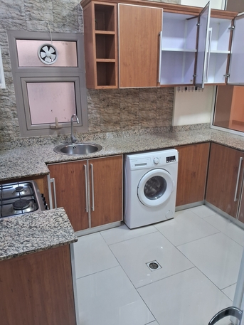 Riffa, Apartments/Houses, BHD 280/year,  3 BR,  3bhk Semi-furnished Riffa شقه ٣ غرف نص مفروش الرفاع