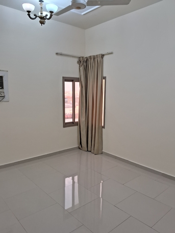Riffa, Apartments/Houses, BHD 280/year,  3 BR,  3bhk Semi-furnished Riffa شقه ٣ غرف نص مفروش الرفاع