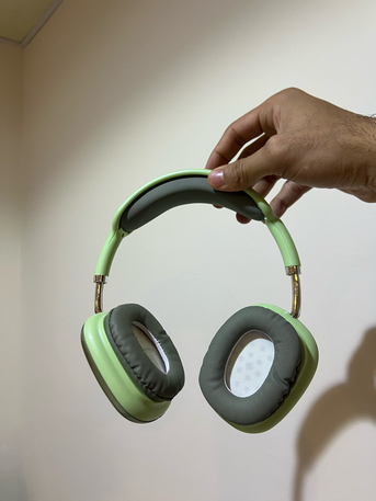 Riyadh, Electronics, SAR 150,  Wireless Weightless Headphone