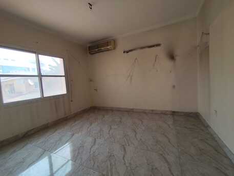 Adliya, Villas, BHD 450,  Adliya:- 4Bhk Duplex Villa On Rent.Bd 450/- Without Ewa.