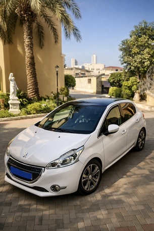 Zinj, Vehicles, Cars & Trucks , BHD 2000,  Peugeot 208,  2013,  Automatic,  200000 KM,   Full Specs Special Order