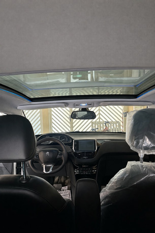 Zinj, Vehicles, Cars & Trucks , BHD 2000,  Peugeot 208,  2013,  Automatic,  200000 KM,   Full Specs Special Order