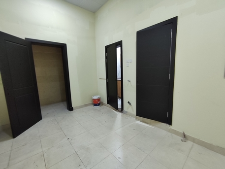 Juffair, Apartments/Houses, BHD 140/year,  1 BR,  Juffair:- Groundfloor Studio Flat On Rent With Unlimited Ewa.