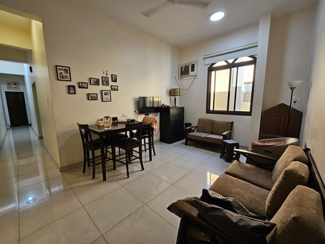 East Riffa, Apartments, Flats, Houses & Villas, BHD 100/month,  Furnished,  1 BR,  100 Bd - Sharing 2BHK For Executive Bachelor Or Couples
