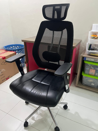 Jeddah, Furniture, SAR 150,  Study Table, Office Chair, Tea Trolley