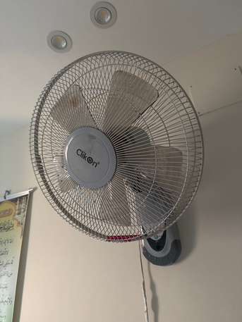 Jeddah, Electronics, SAR 90,  Wall Mount Fan And Remote