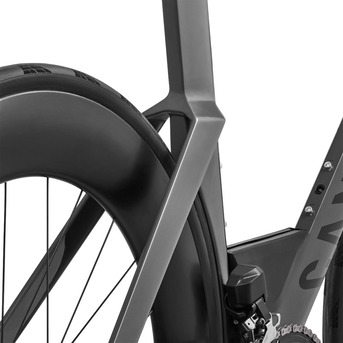 Jakarta, Bicycles, USD 3850,  2025 Canyon Speedmax CF 7 Di2 Road Bike (INDORACYCLES)