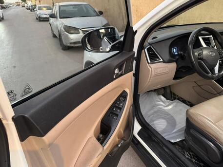 Riyadh, Vehicles, Cars & Trucks , SAR 37500,  Hyundai Tucson,  2016,  Automatic,  416000 KM,