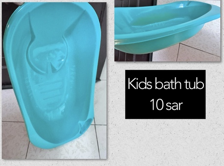 Tabuk City, Baby & Kid Stuff, SAR 1,  Stroller With Baby Cot System,breast Pump,bath Chair And Tub