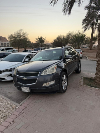 Riyadh, Vehicles, Cars & Trucks , SAR 13000,  Chevrolet Traverse,  2010,  Automatic,  300000 KM,