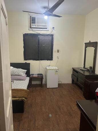 Jeddah, Rooms Available, SAR 850/month,  Furnished,  150 Sq. Meter,  Furnished Room 15 Sqm Available For A Single Decent Person In An Apart.