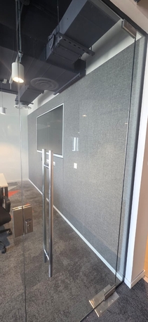 Riyadh, Job Seekers, I An A Building Painter