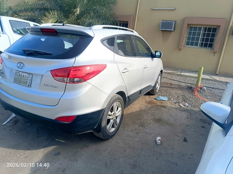 Jubail, Vehicles, Cars & Trucks , SAR 37000,  Hyundai Tucson,  2013,  Automatic,  268000 KM,   SUV  Model Silver Colour