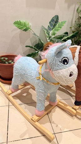 Manama, Toys & Games, BHD 6,  2 Horse Riding For Kids Very Good Condition