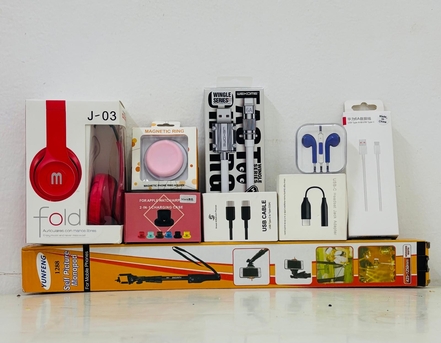 Gudaibiya, Mobile Phones, BHD 7,  Mobile Accessories 9item Brand New  مجموعة إكسسوارات جوال جديدة تمامً