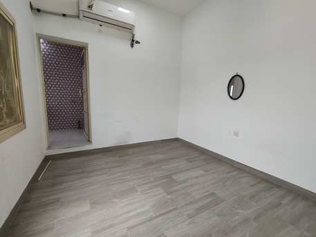 Manama, Apartments/Houses, BHD 150/year,  1 BR,  Gufool:- Studio Flat On Rent With Unlimited Ewa..