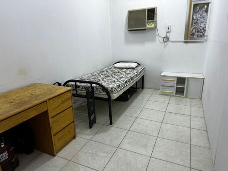 Olaya, Rooms for Rent, SAR 1250/month,  12 Sq. Meter,  1-RM Available For Filipino Bachelor Front Faysaliah Tower