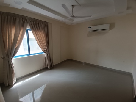 Adliya, Apartments/Houses, BHD 220/month,  2 BR,  150 Sq. Meter,  Semi Furnished 2bhk Without Ewa