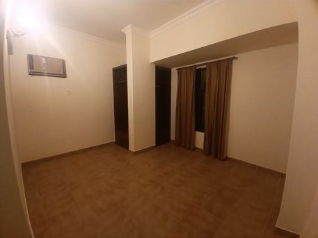 Manama, Apartments/Houses, BHD 250/month,  2 BR,  120 Sq. Meter,  Semi Furnished 2bhk With Ewa